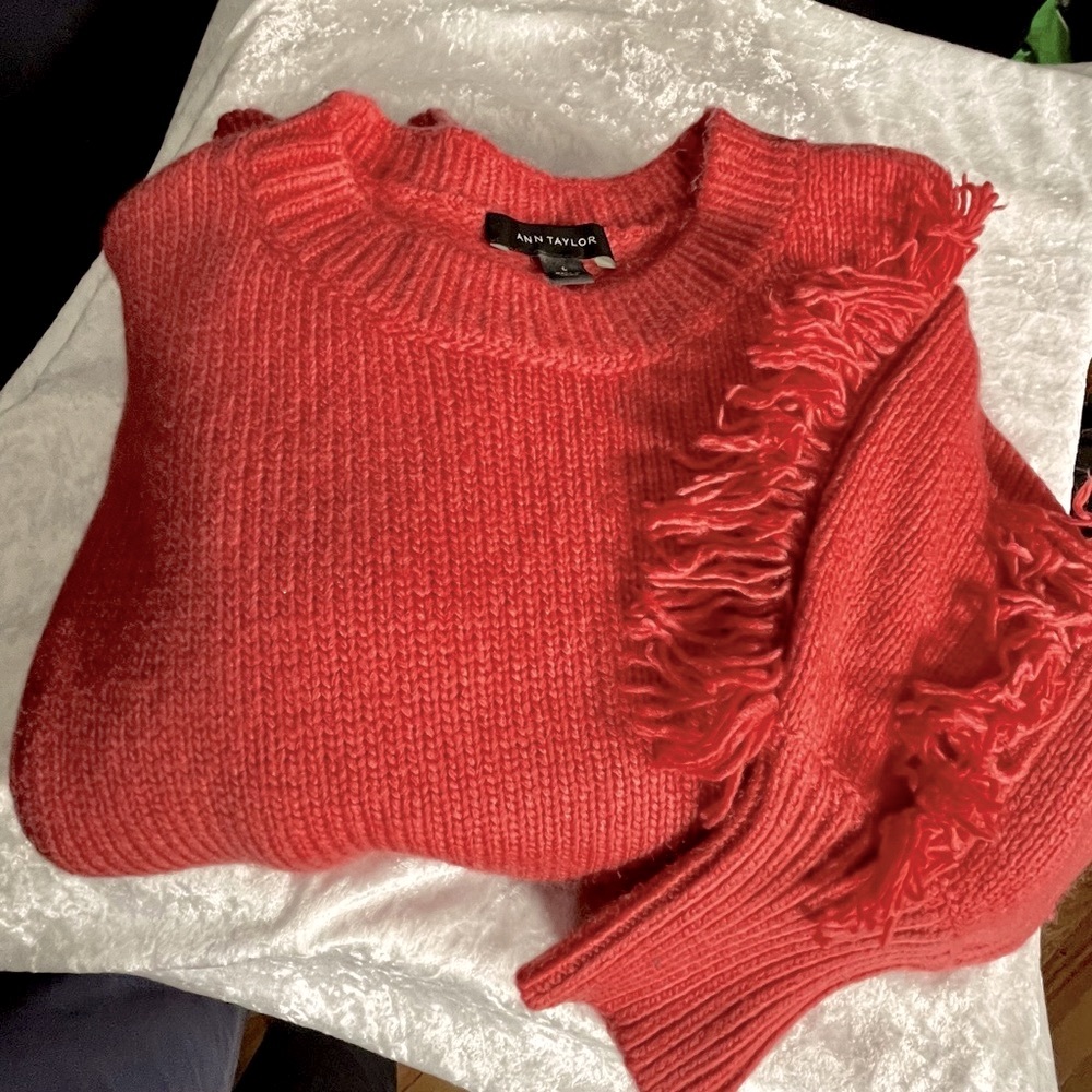 Ann Taylor fringe sleeve salmon pink sweater, large